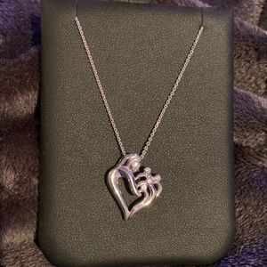 Steven Singer heart necklace